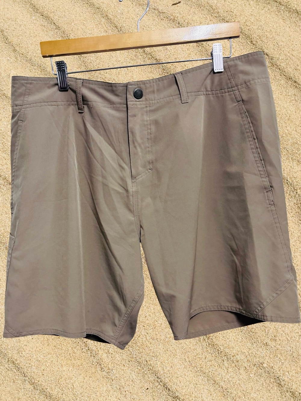 Men's Hybrid Fishing Performance Shorts — Taupe Active Stretch
